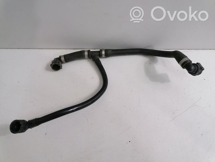 BMW 4 F32 F33 Variklio aušinimo vamzdelis (-ai)/ žarna (-os) 8616914