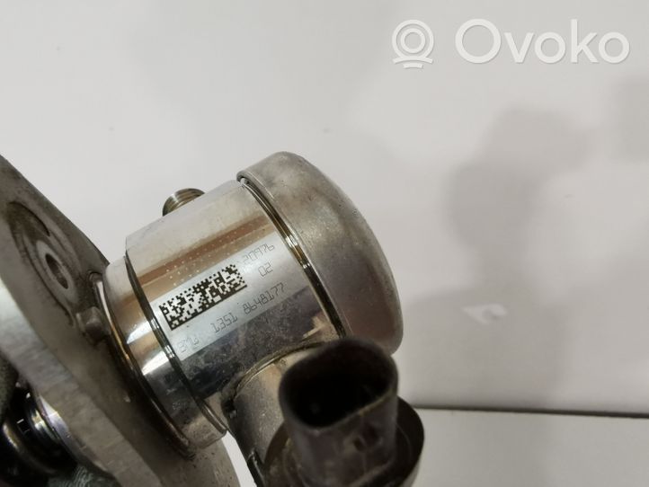 BMW 8 G15 Mechanical fuel pump 8648177