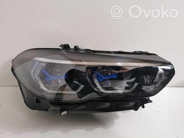 BMW X6M G06 F96 Lampy przednie / Komplet 5A279B2