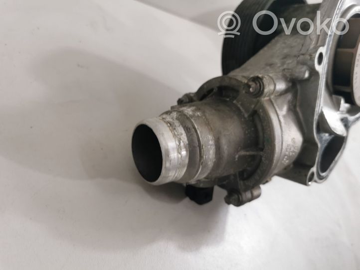 BMW 6 F06 Gran coupe Water pump 7548263