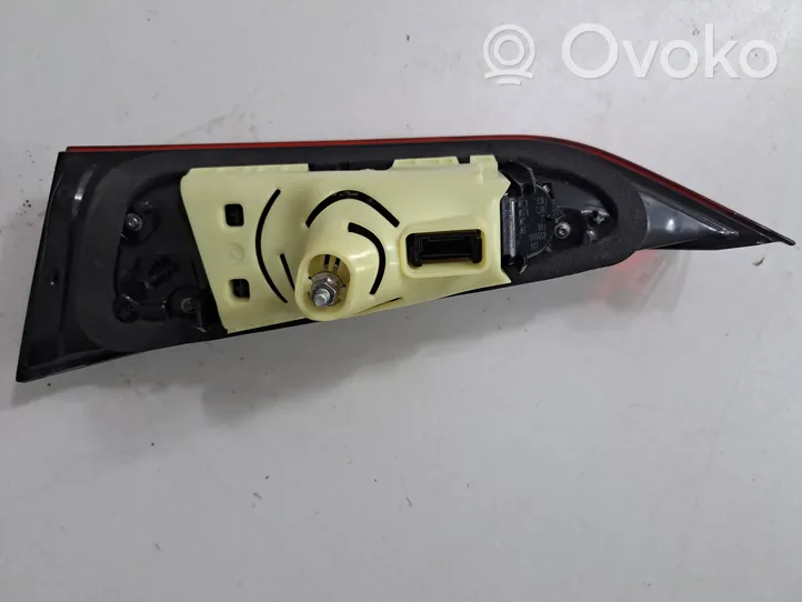 BMW 4 G22 G23 G24 G26 Lampy tylnej klapy bagażnika 7477609