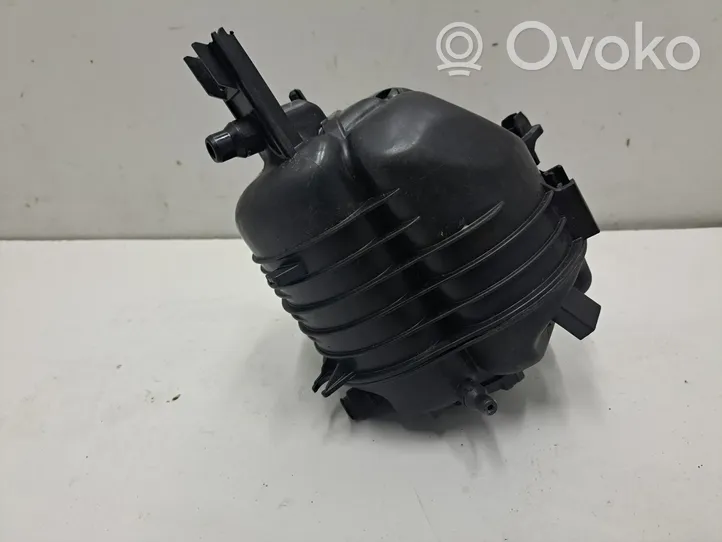 BMW 3 G20 G21 Vase d'expansion / réservoir de liquide de refroidissement 8610652