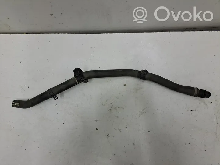 BMW 3 F30 F35 F31 Moottorin vesijäähdytyksen putki/letku 9208184