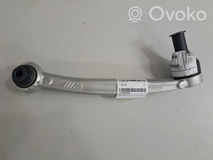 BMW M3 G80 Fourchette, bras de suspension inférieur avant 8095652