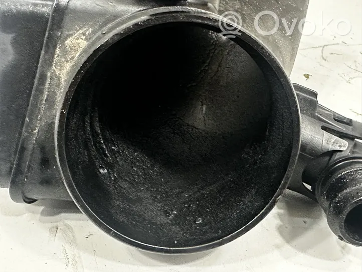 BMW 5 G30 G31 Conduit d'air (cabine) 8571705