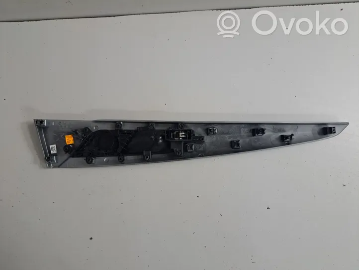 BMW X3 G01 Moldura del interruptor de la ventana de la puerta derecha 7940380