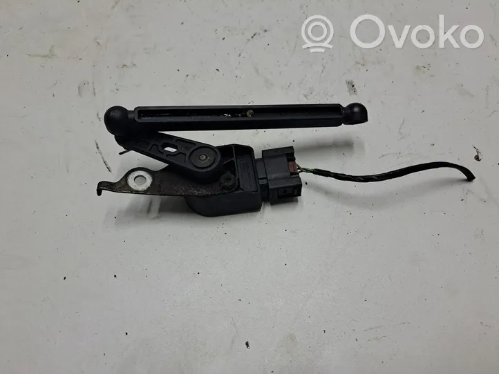 BMW 4 F32 F33 Czujnik poziomu zawieszenia pneumatycznego osi przedniej 6860843