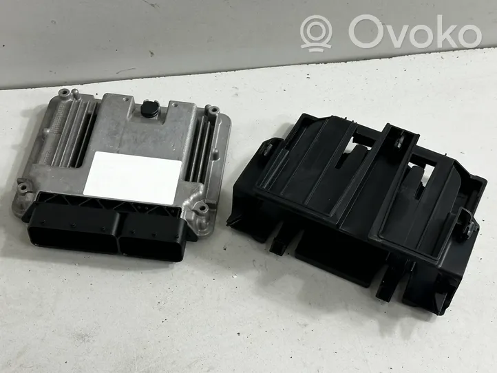 BMW 4 F32 F33 Sterownik / Moduł ECU 8473843