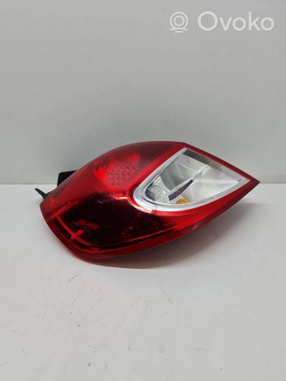 Renault Clio III Lampa tylna 8200776048