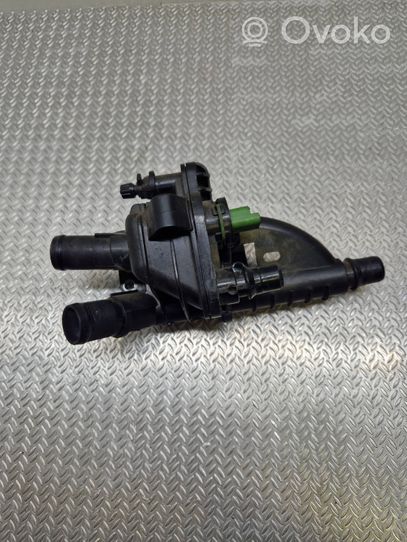 Citroen Berlingo Boîtier de thermostat 071051