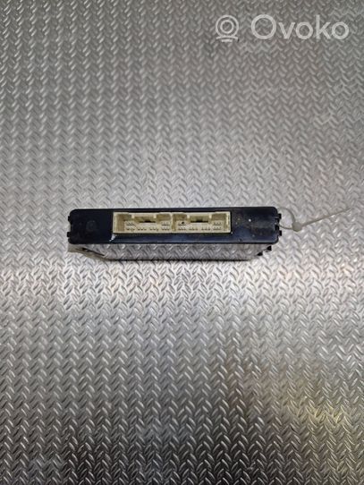 Toyota Avensis T270 Other control units/modules 8968105130