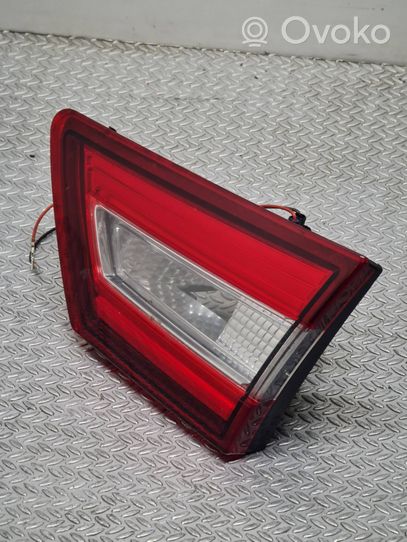 Renault Clio IV Lampy tylnej klapy bagażnika 265505796R