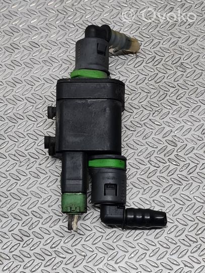 Renault Laguna III Regulator ciśnienia paliwa 8200699179A