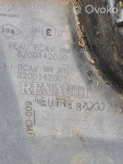 Renault Megane II Priekšējais bamperis 8200142000