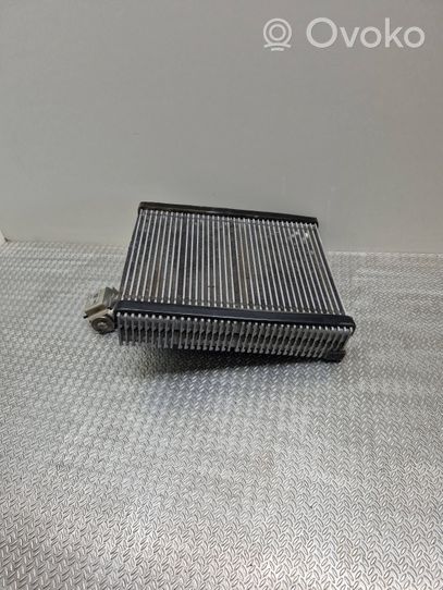 Volkswagen Touareg II Gaisa kondicioniera radiators (salonā) 7P0820679A