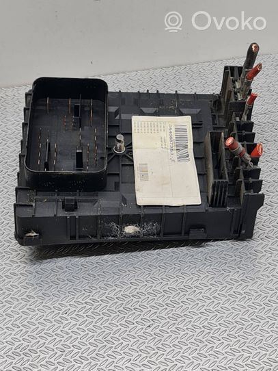 Audi A3 S3 8P Module de fusibles 017181281