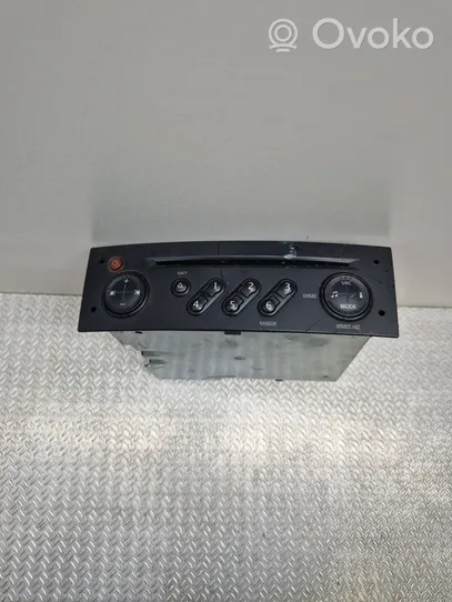 Renault Megane II Panel / Radioodtwarzacz CD/DVD/GPS 8200483757