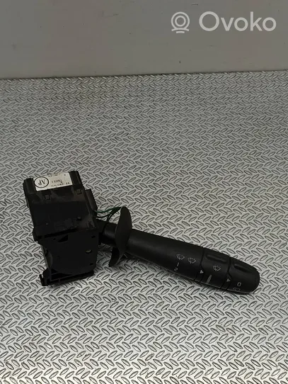 Renault Twingo II Wiper control stalk 8200856010