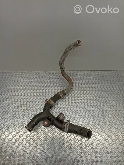 Peugeot 407 Tuyau de liquide de refroidissement moteur 1320411