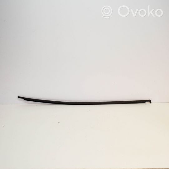 Seat Leon (5F) Door glass trim 5F4837478