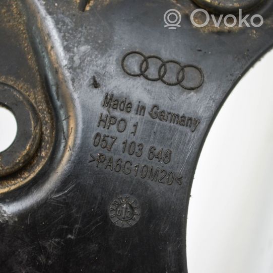 Audi A8 S8 D3 4E Autres pièces compartiment moteur 057103646