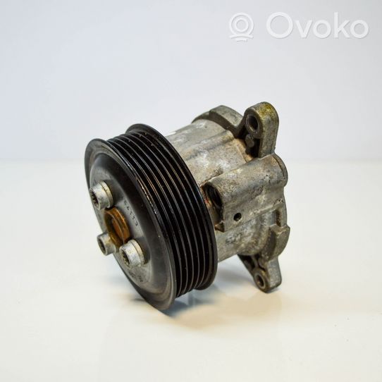 Skoda Yeti (5L) Pompe de circulation d'eau 03F121031A
