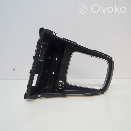 Ford Ecosport Vaihteenvalitsimen kehys verhoilu muovia GN15A044H96