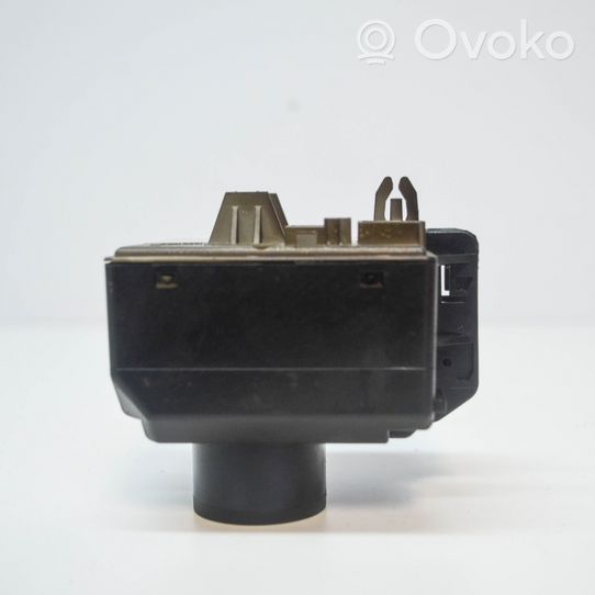 Mercedes-Benz A W176 Ignition lock A2469055601