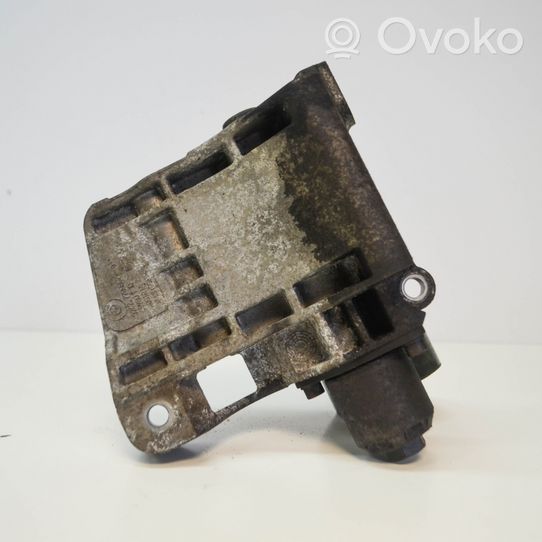 BMW X5 E70 Power steering pump mounting bracket 7799862