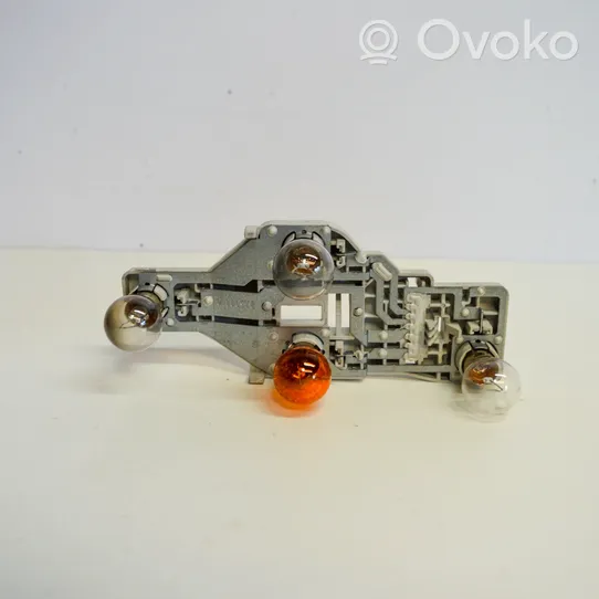 Skoda Octavia Mk2 (1Z) Lampa tylna 1Z9945257