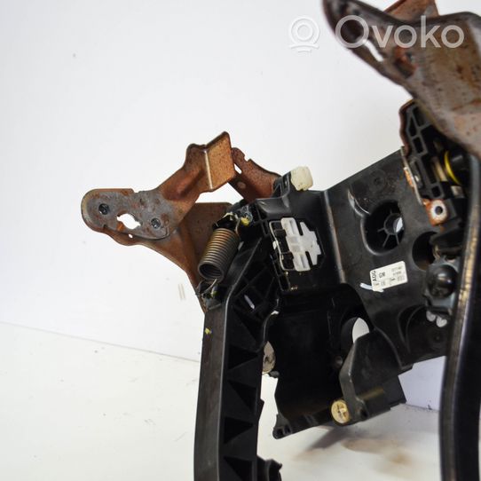 Opel Insignia A Brake pedal 22771457