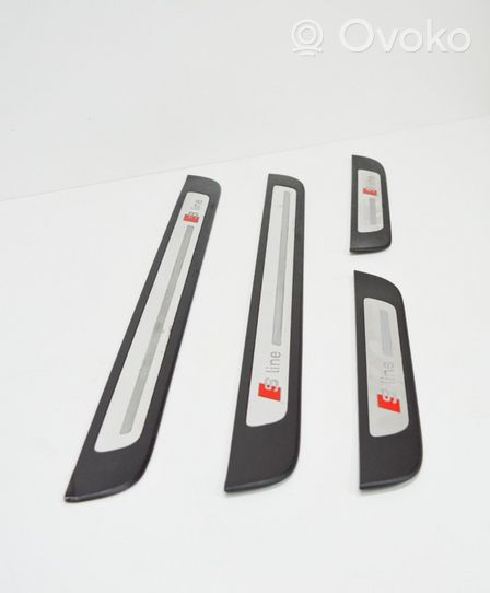 Audi A6 C7 Garniture de protection de seuil intérieur 4G0853373A