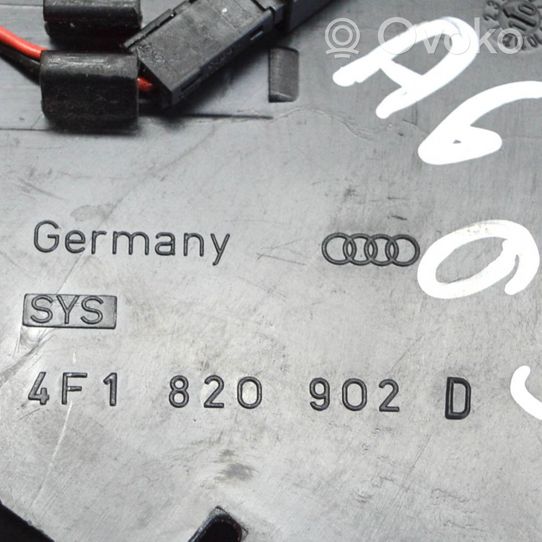 Audi A6 S6 C6 4F Dysze / Kratki nawiewu deski rozdzielczej 4F1820902D