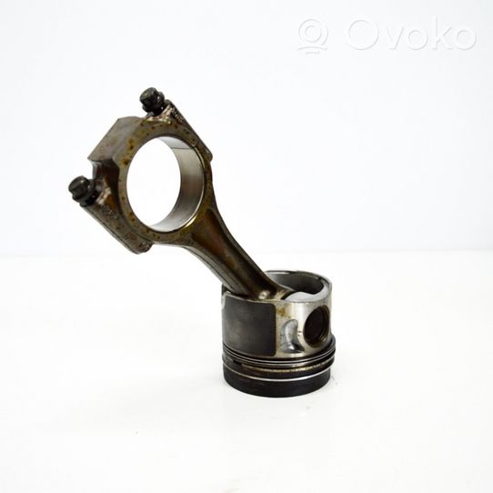 Audi A4 S4 B6 8E 8H Piston 038J