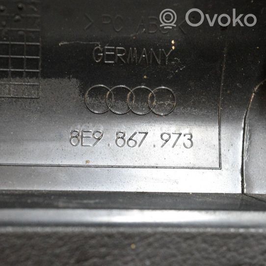 Audi A4 S4 B7 8E 8H Rivestimento portellone 8E9867973