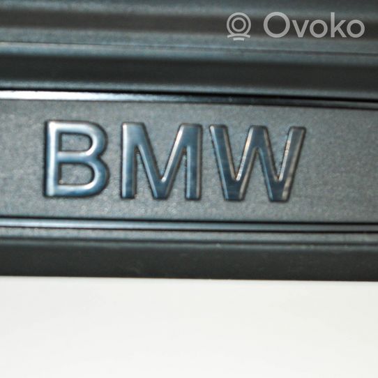 BMW 3 F30 F35 F31 Kynnysverhoilusarja (sisä) 7263315