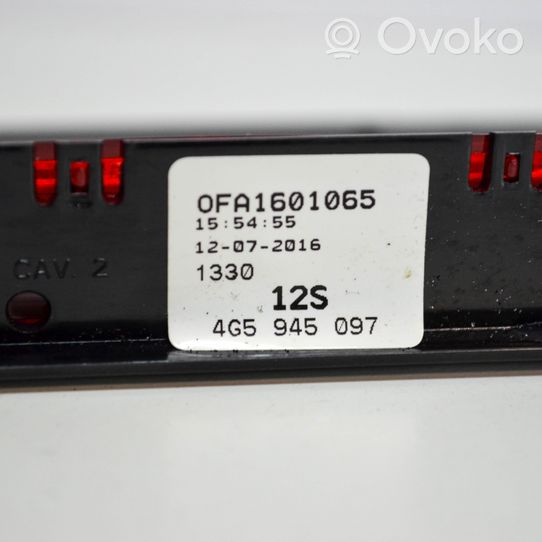 Audi A6 C7 Trzecie światło stop 4G5945097