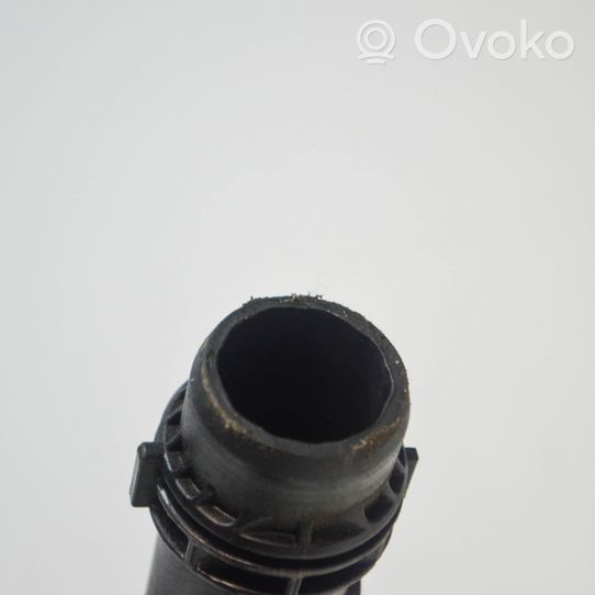 Audi Q3 8U Engine coolant pipe/hose 04L121071H