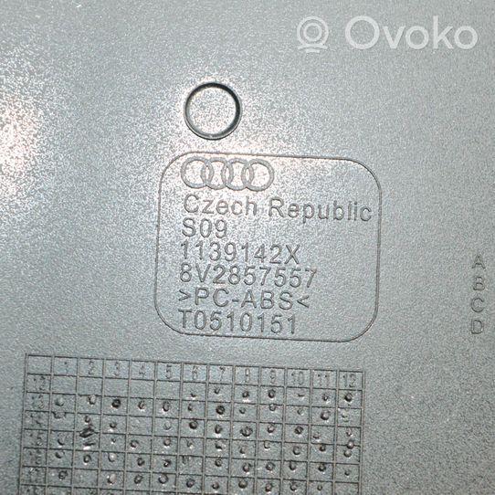 Audi A3 S3 8V Schowek deski rozdzielczej 8V2857557