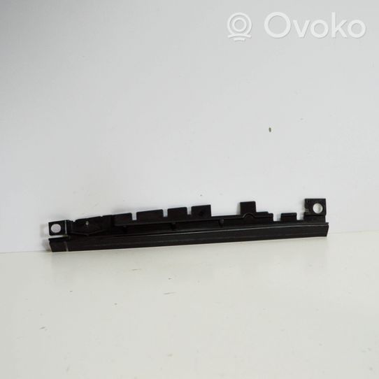 Audi A4 S4 B9 Kita variklio skyriaus detalė 8W0121292B