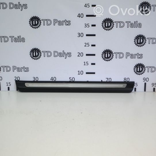 Audi TT TTS RS Mk3 8S Copertura del rivestimento del sottoporta anteriore 8S0853492A