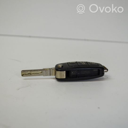 Audi A3 S3 8V Virta-avain/kortti 8V0837220E