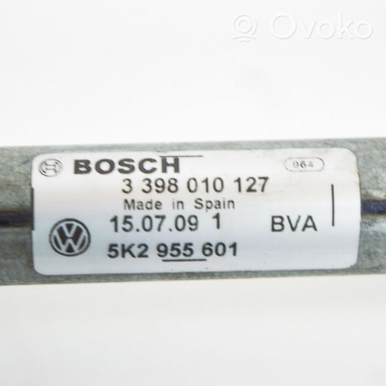 Volkswagen Jetta III Etupyyhkimen vivusto ja moottori 5K2955601