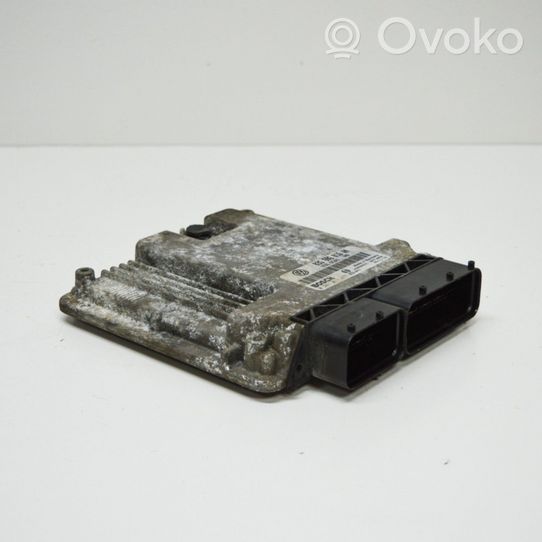 Volkswagen Golf V Sterownik / Moduł ECU 03G906016AN