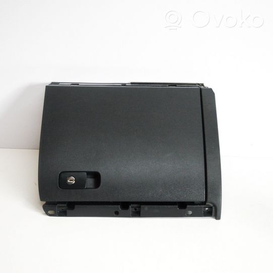 Volkswagen Jetta VI Glove box 5C8857097F