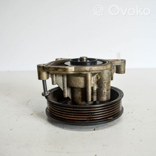 Volkswagen Golf VI Water pump 