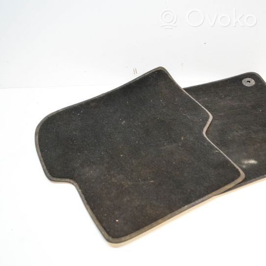 Volkswagen Jetta VI Car floor mat set 5C8061270