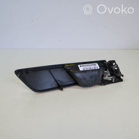 Volkswagen Jetta VI Priekinė atidarymo rankenėlė vidinė 5C8837113B