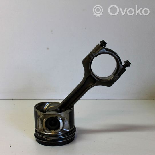 Honda CR-V Piston 