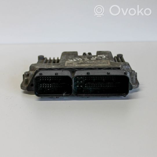 Skoda Octavia Mk2 (1Z) Sterownik / Moduł ECU 03G906021QM